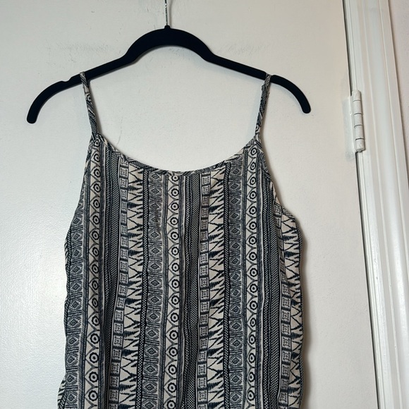 Pookie & Sebastian Navy and White Geometric Tank Top Size Small - Picture 2 of 7